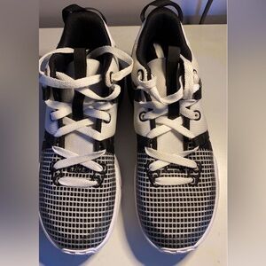 Nike LeBron Witness 7 Basketball Shoes (Kids 6.5 but Women’s 8) Worn Once!!!